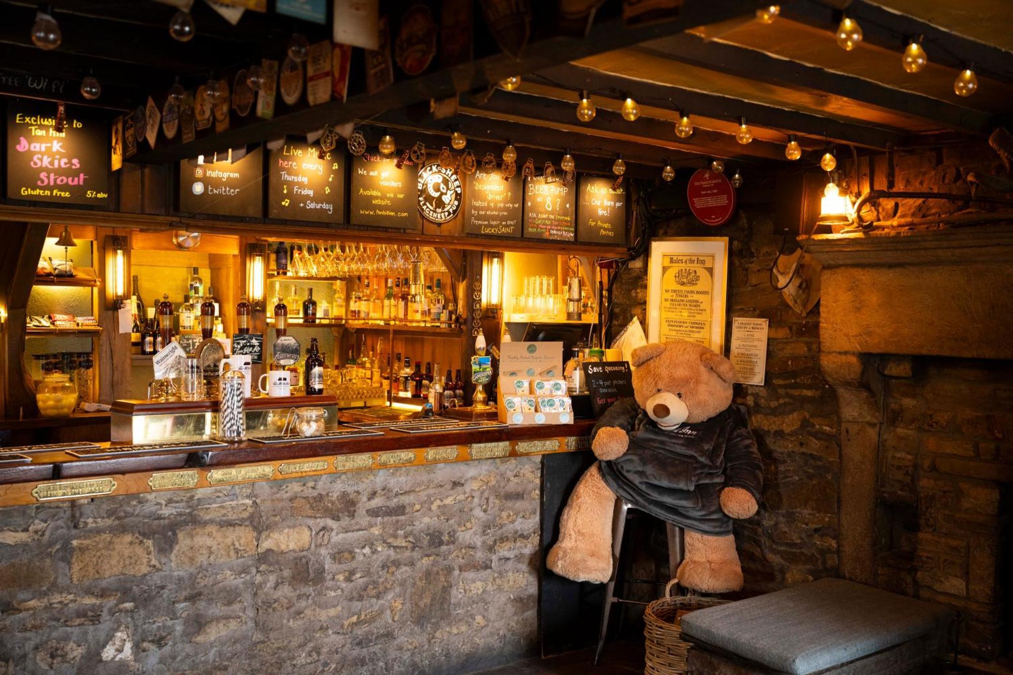 The Tan Hill Inn Keld Bagian luar foto