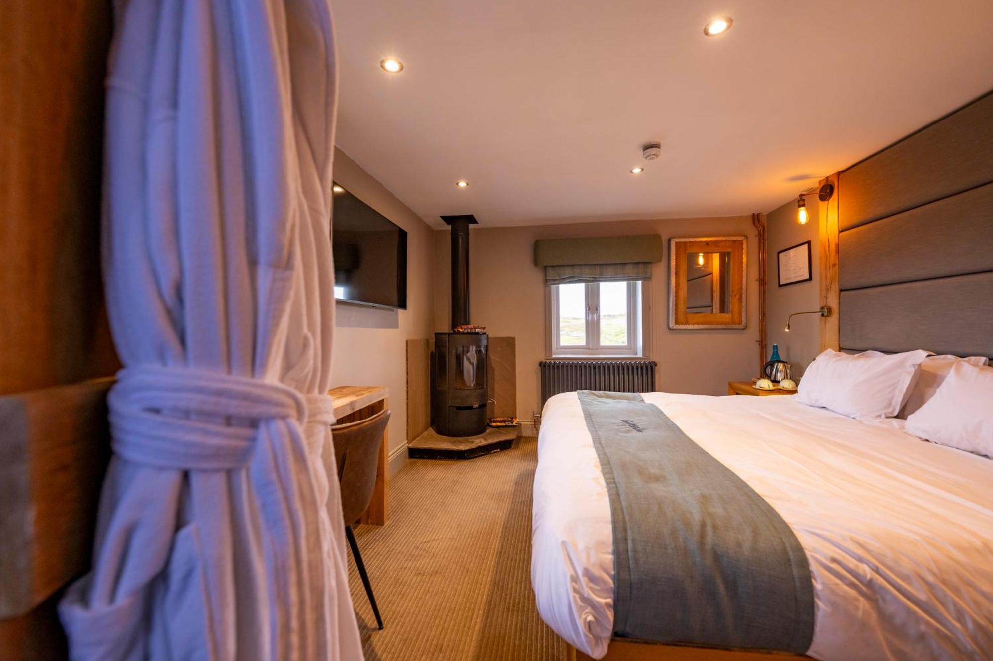 The Tan Hill Inn Keld Bagian luar foto